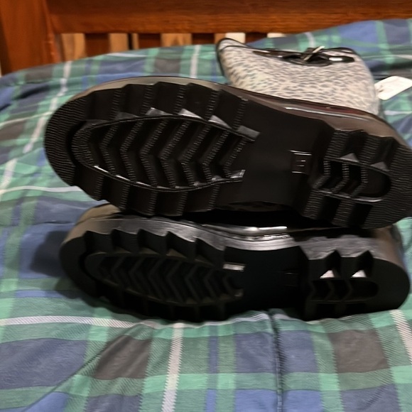 Rain Boots,Waterproof Tall rain Boots and Anti-Slipping Comfortable Insole sz 6 - Picture 4 of 7